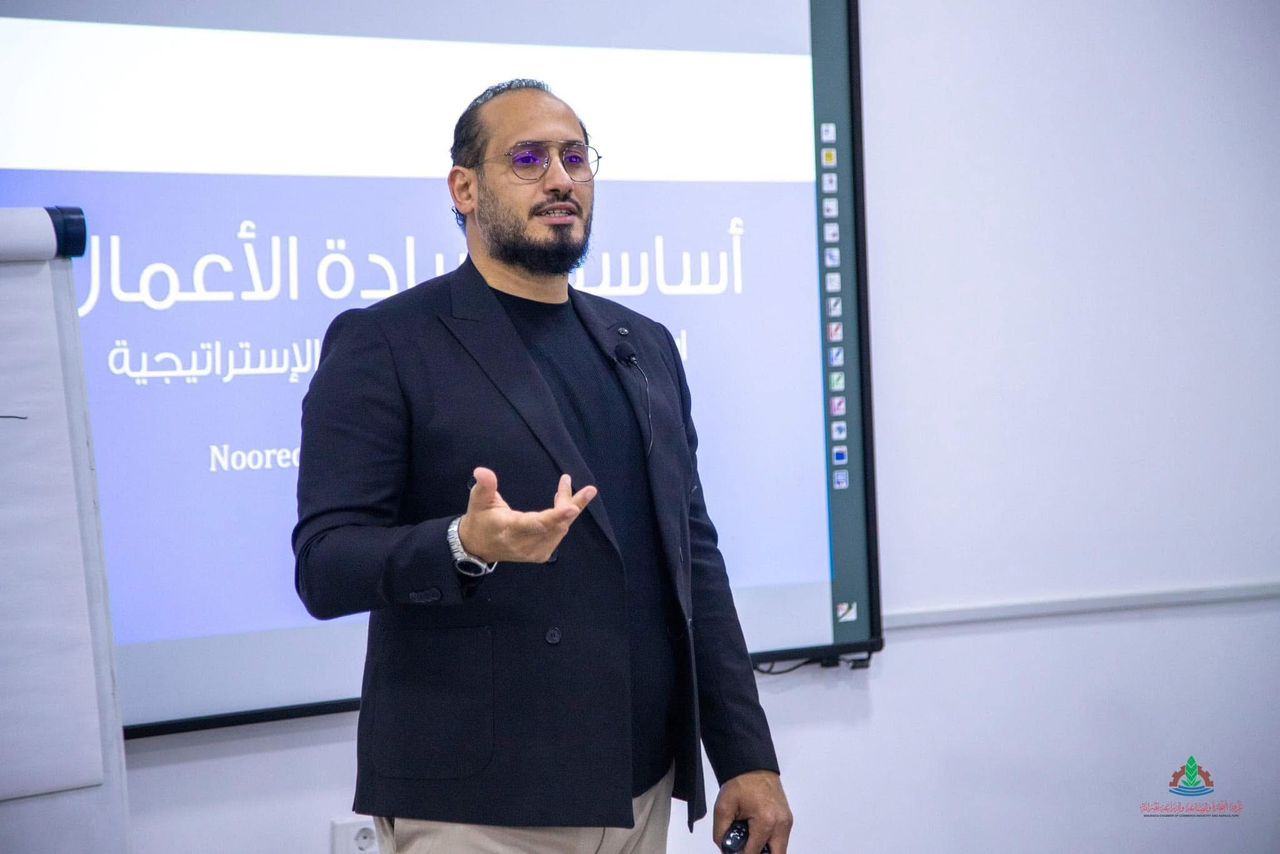 صورة المدرب علي محمود